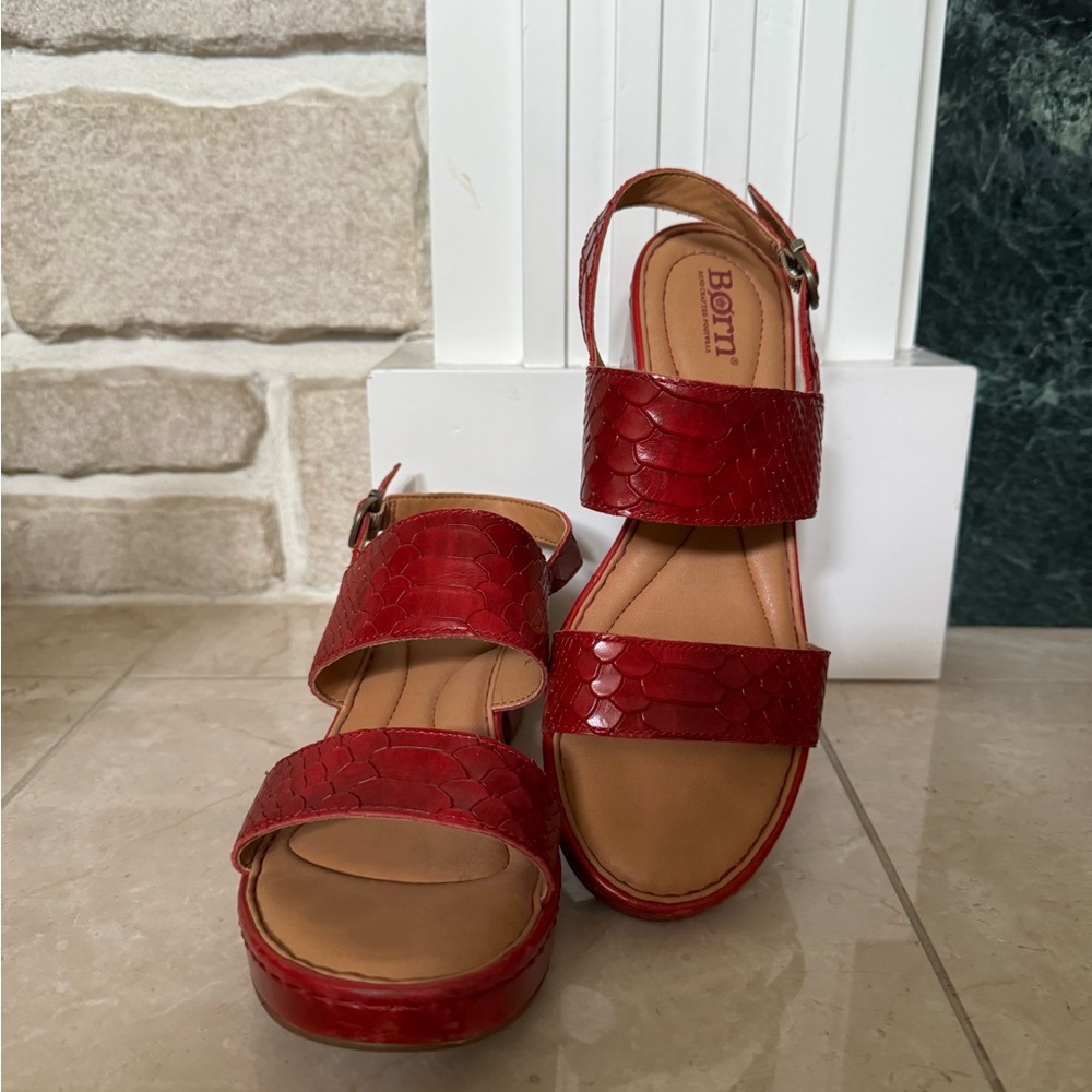 Born Women's Atzel Embossed Leather Block Heel Sandals SIZE 7.5